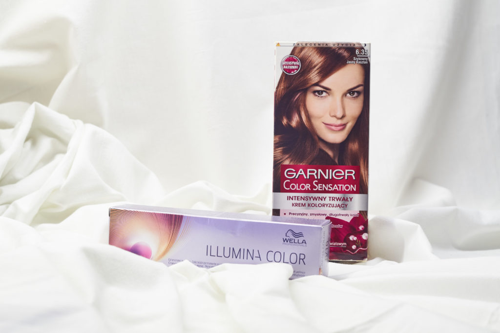 Farba do włosy na białym tle